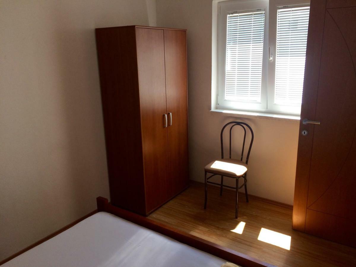 Apartmani Brusel Паг Экстерьер фото